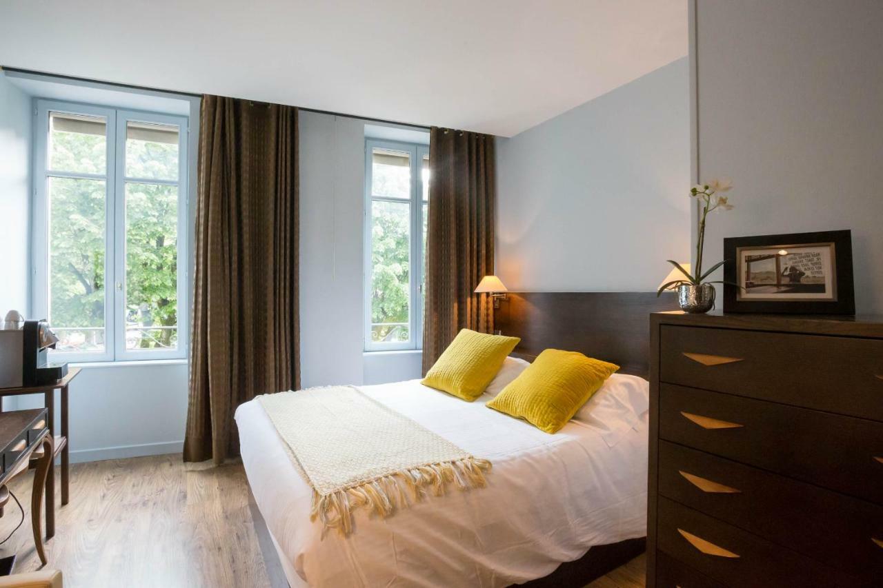 Les Chambres De L'Ecrit'Vin - En Plein Coeur Du Centre-Ville Бон Екстер'єр фото